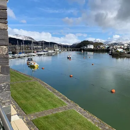 Portmadog, Oakley Wharf Appartement Porthmadog Buitenkant foto